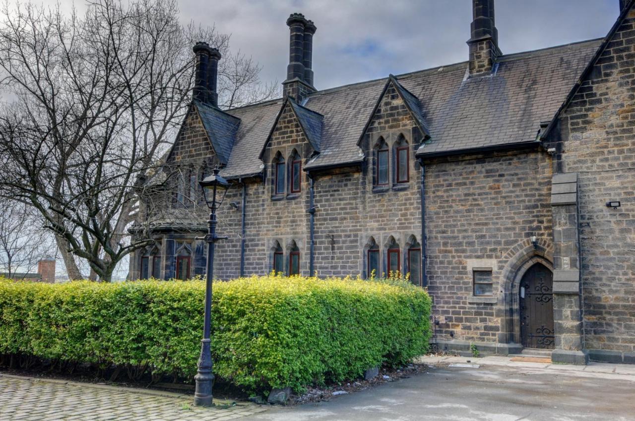The Old Vicarage - Secure Parking, Fast Wifi, Garden Vila Leeds  Exterior foto